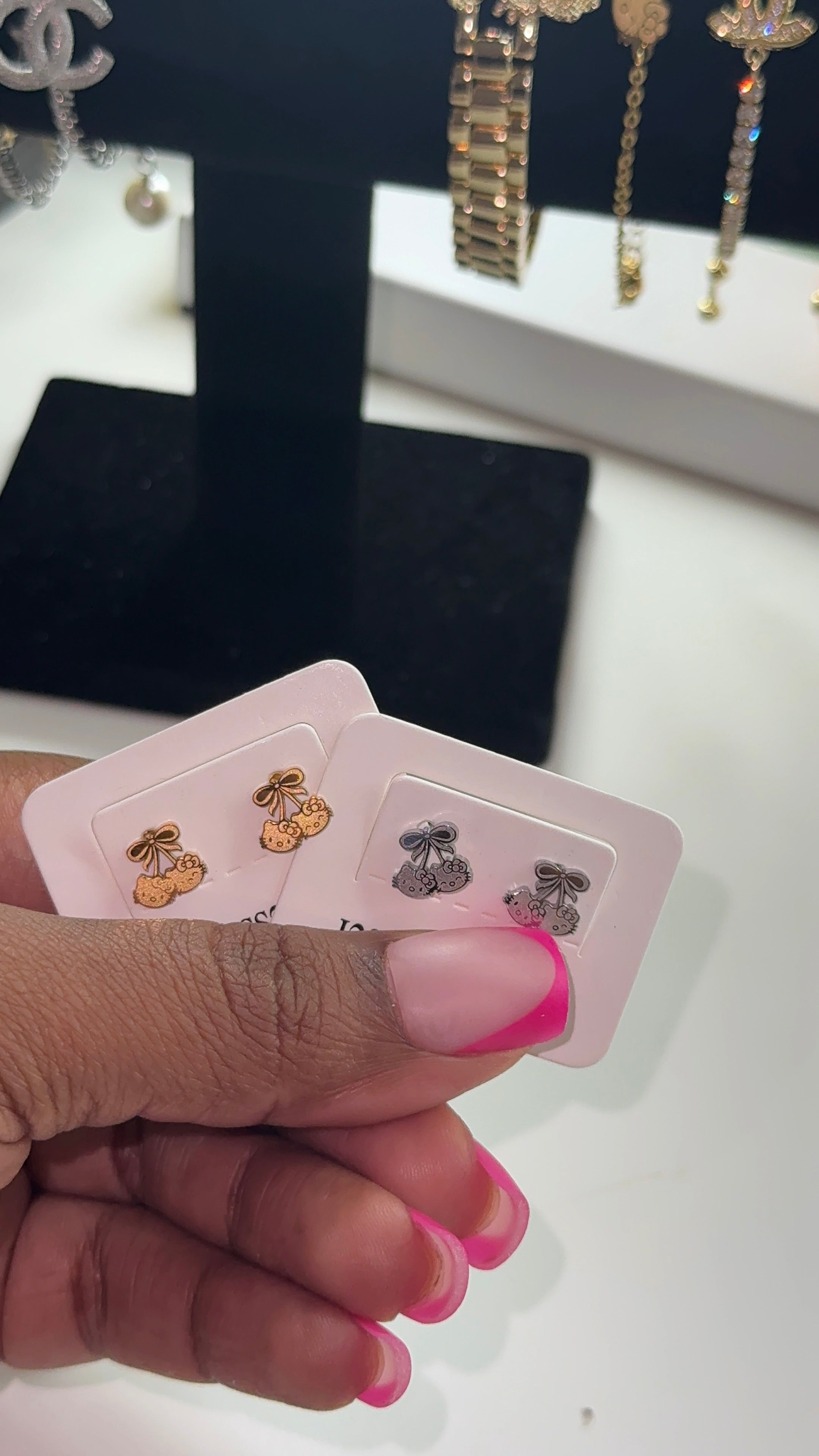HK Bow Studs