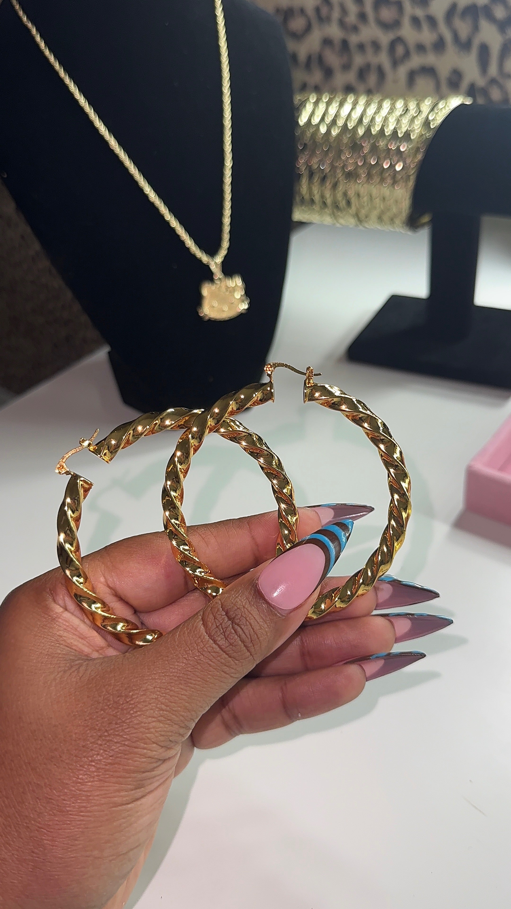 Twist Hoops