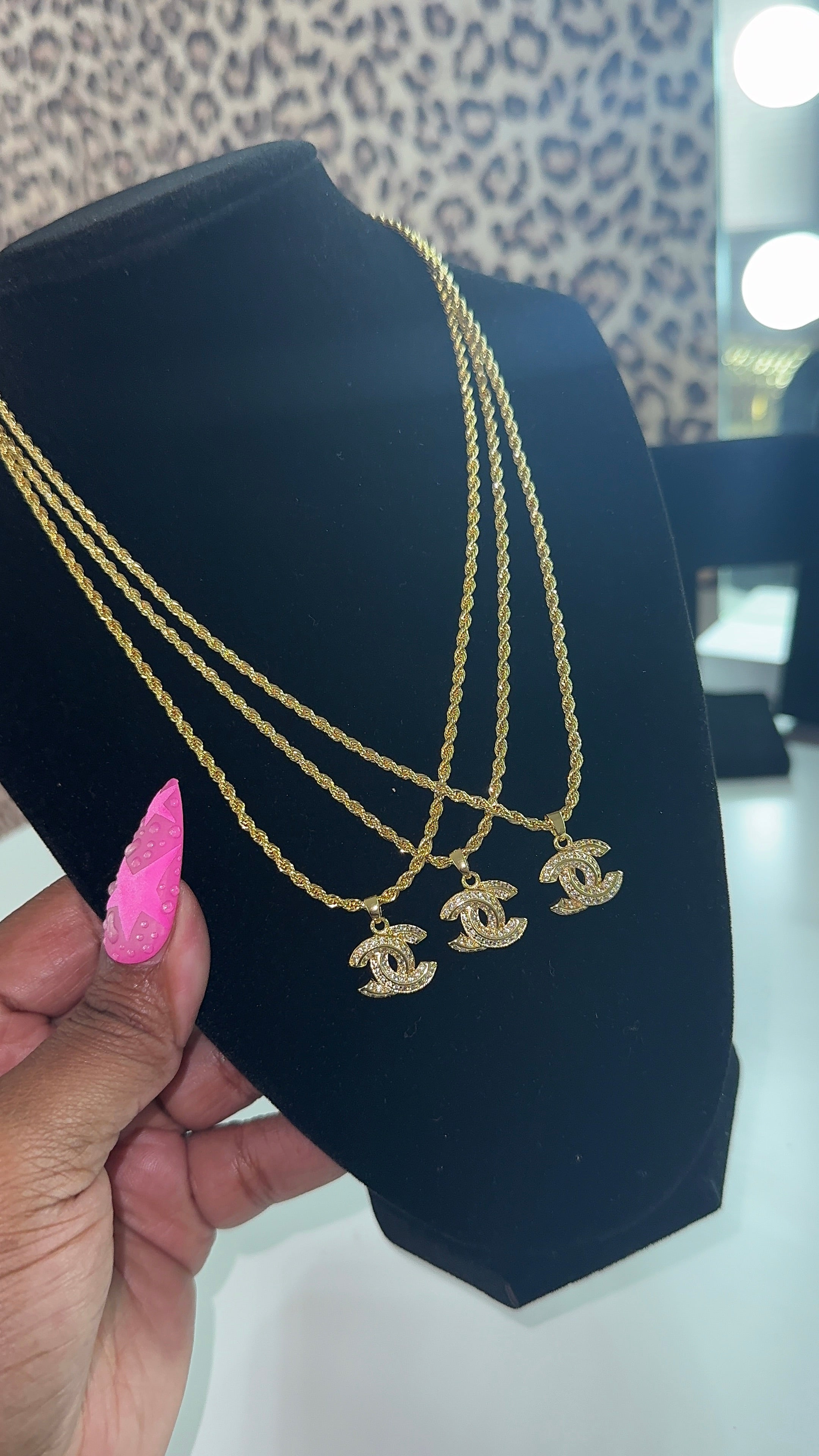 Thick CC Necklace