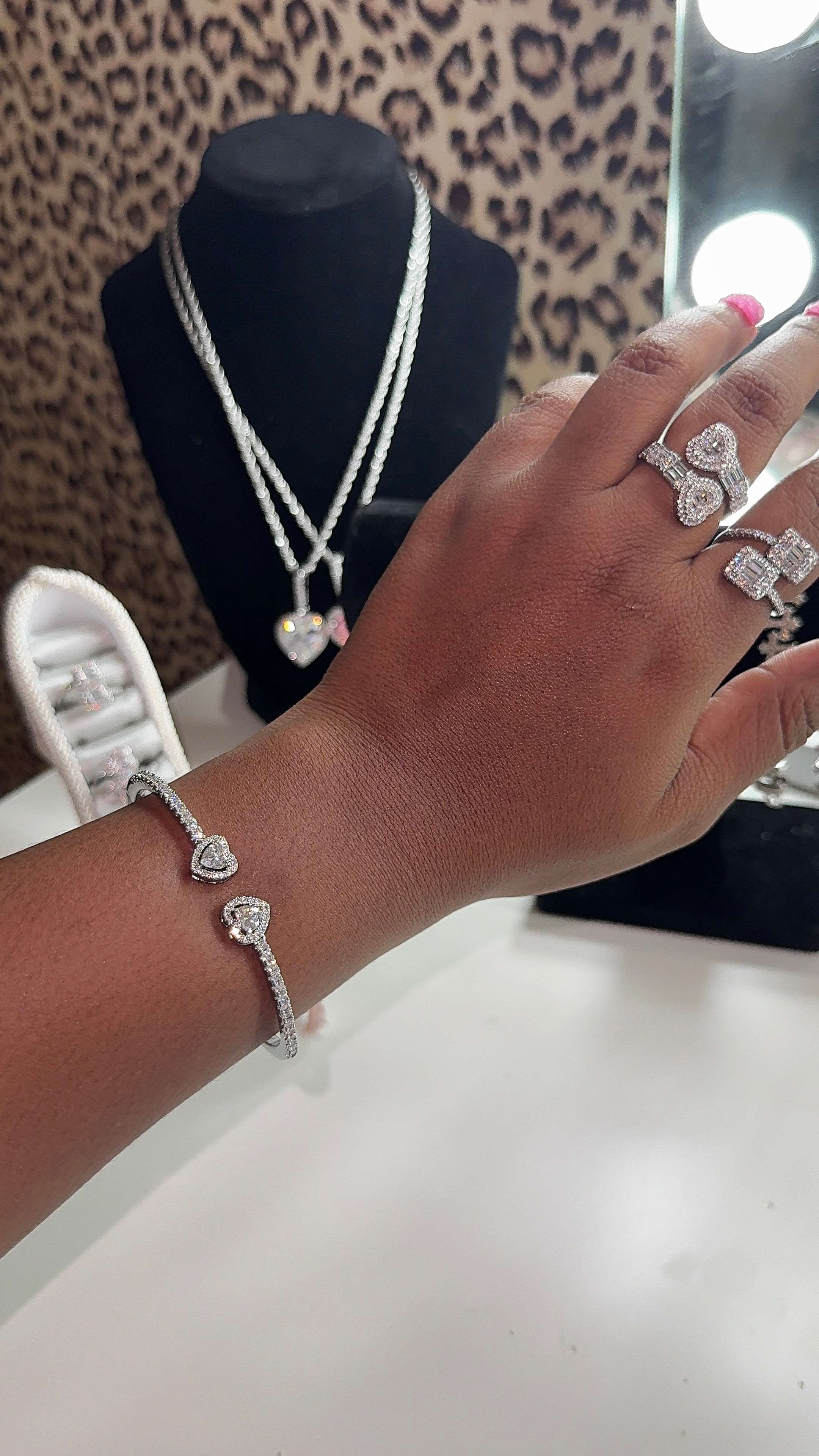 Forever Linked Bracelet (Adjustable)