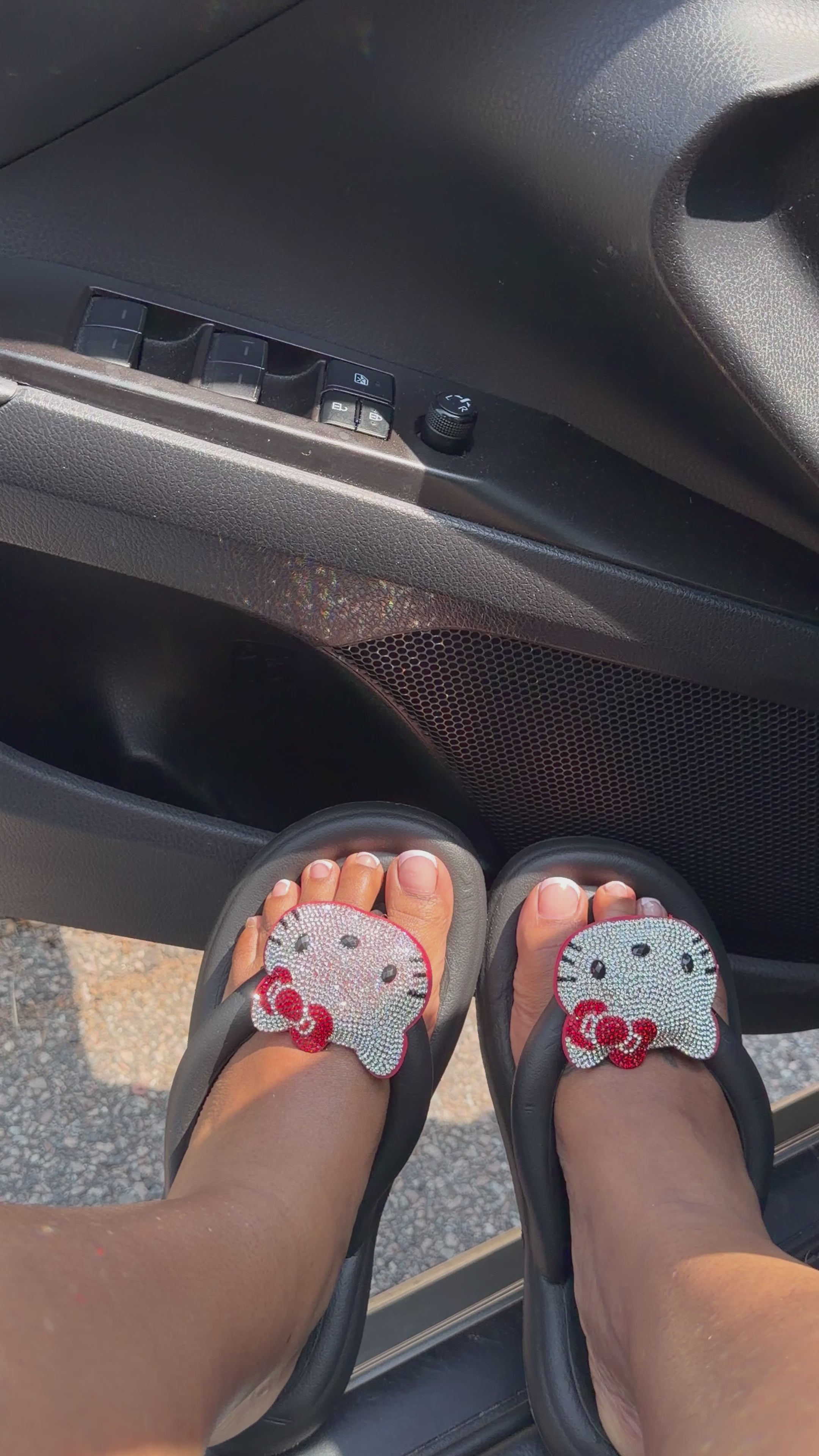 Soft HK Flip Flops